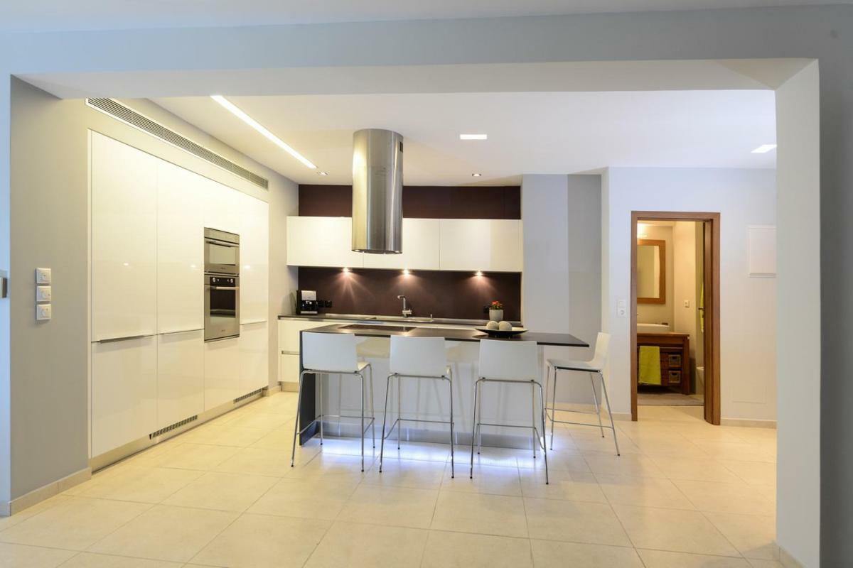 Spacious Fully Equipped 3Bd 2Bath Apt In The Heart Of City With Balconies Ac And Fast Wifi #2 Ηράκλειο Κρήτης Εξωτερικό φωτογραφία