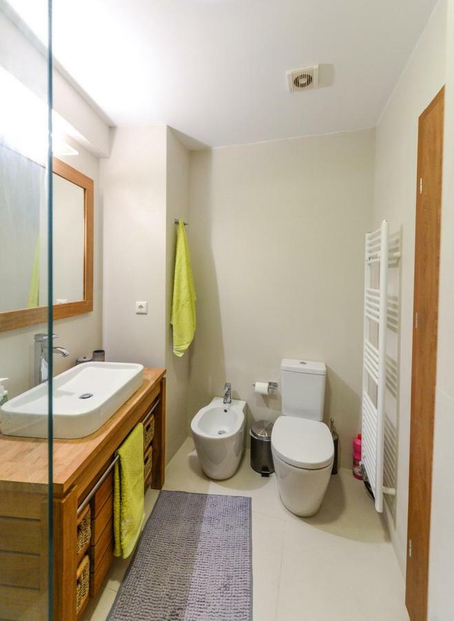 Spacious Fully Equipped 3Bd 2Bath Apt In The Heart Of City With Balconies Ac And Fast Wifi #2 Ηράκλειο Κρήτης Εξωτερικό φωτογραφία
